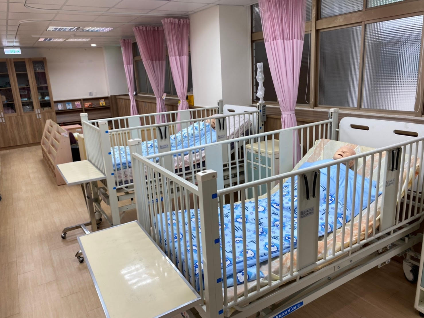 描述: D:\網頁\Data\專業教室\兒科\兒科1.jpg