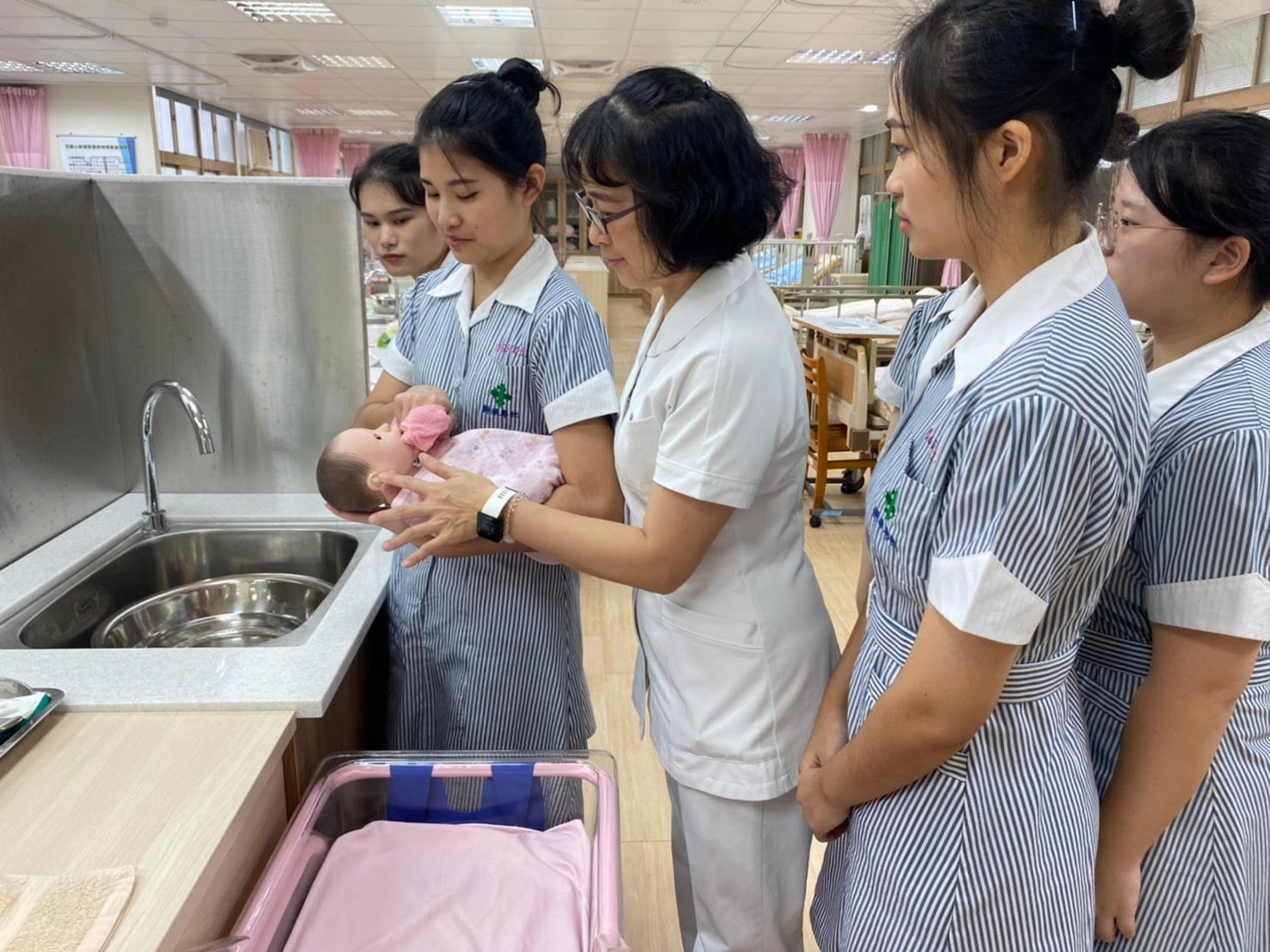 描述: D:\網頁\Data\專業教室\兒科\兒科2.jpg